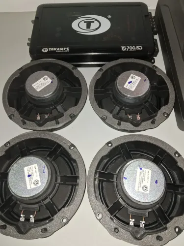 Kit de som automotivo
