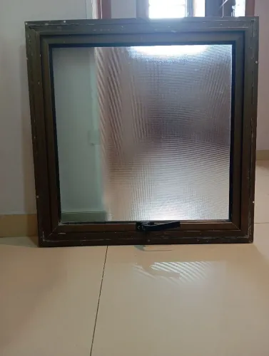 Max-iar na cor bronze Vidro mini boreal - Medidas 57x57