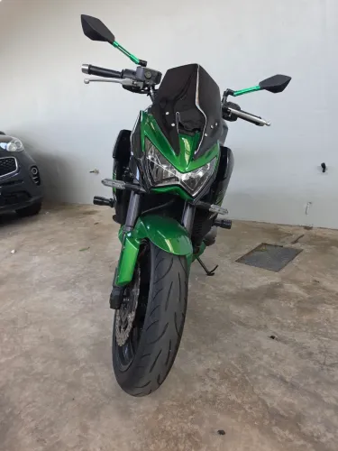 Kawazaki Z800 2013 