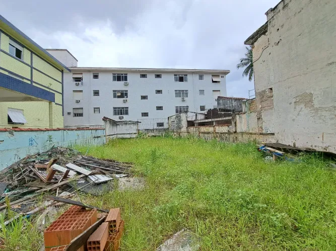 Terreno à venda 300m2 Gonzaga Santos