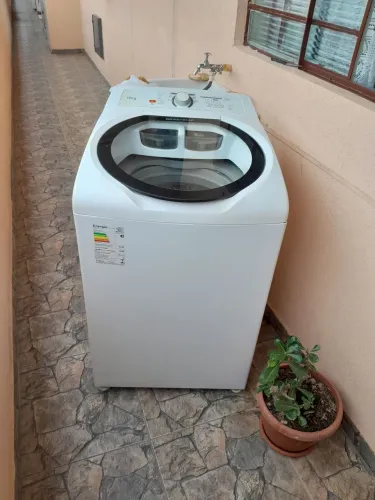 Maquina de lavar Brastemp 12 kilos ótimo estado.