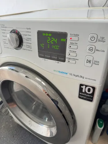 Máquina de lavar e secar roupas Electrolux 10kg 