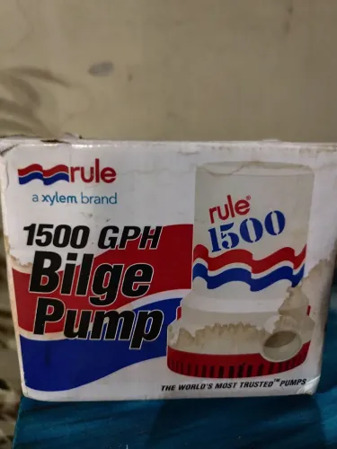 Bomba d'água submersa
