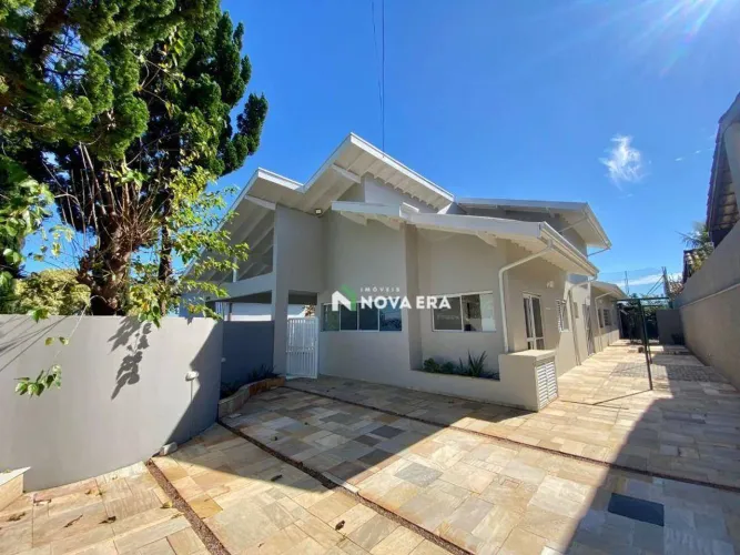 Casa com 4 dormitórios à venda, 292 m² por R$ 2.370.000,00 - Condomínio Marambaia - Vinhed