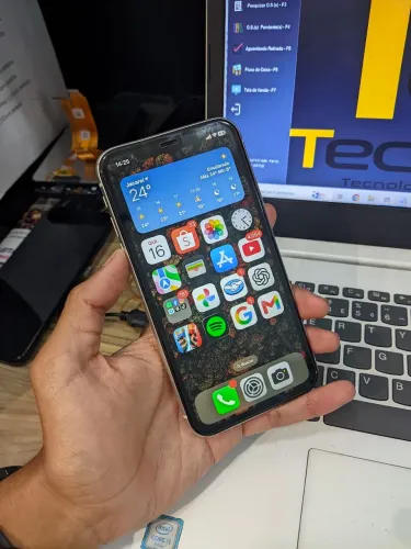 iPhone xr 128 gb