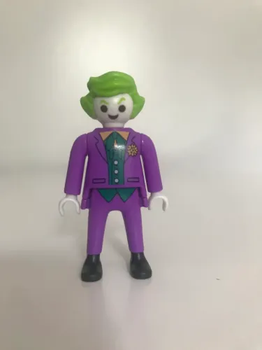 Boneco Playmobil DC/ Kinder Ovo/ Original/ Coringa