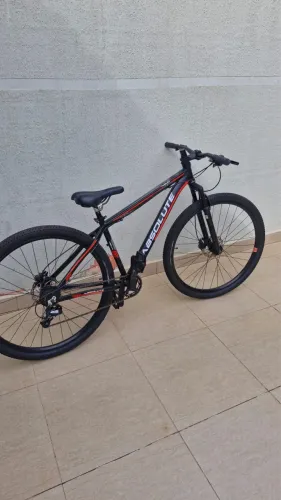 Bicicleta Absolute Nero 3 - Kit de Relação 1x7 - Freios Hidráulicos - Aro 29