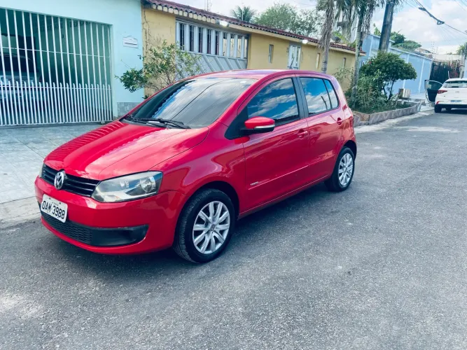 Volkswagen Fox 1.0 MI Total Flex 8V 5P 2013