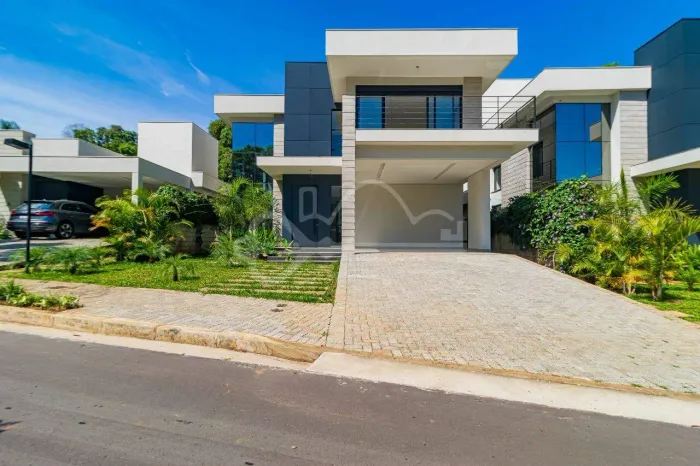Casa em condomínio à venda, 4 quartos, 3 suítes, 4 vagas, Várzea - Lagoa Santa/MG