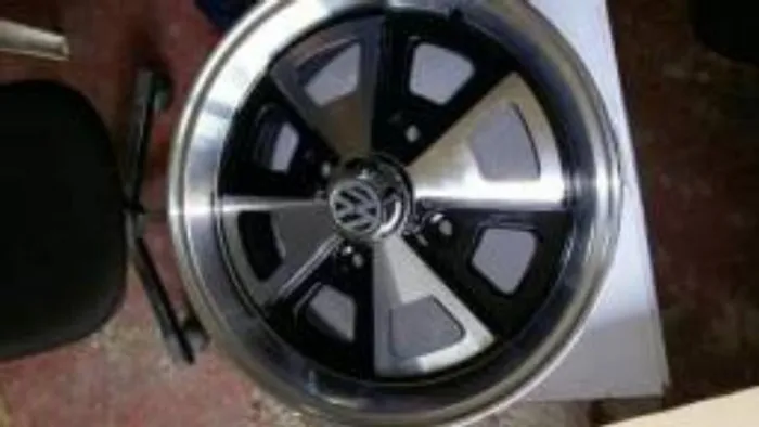 Roda aro 15 Porsche 914 Fusca Preta com diamantado jogo 4X130