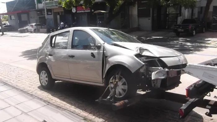 Sandero expression 1.0 16v 2013 2014 Sucata para peças DL115