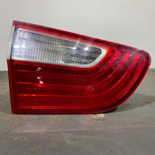 Lanterna Traseira Da Mala Esquerda Fiat Grand Siena