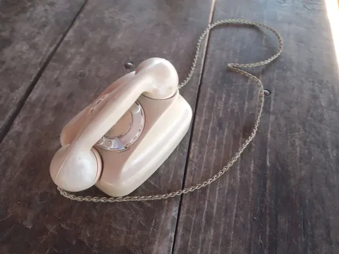 Telefone antigo decoração 