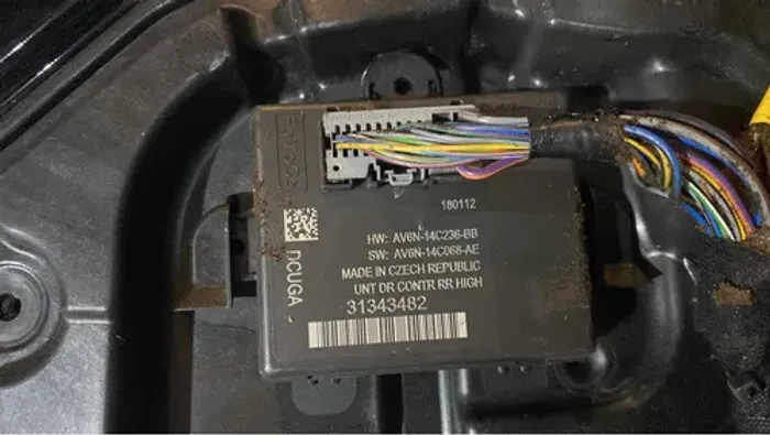Módulo Porta Traseira Esquerda Volvo S60 2015 (31343482)