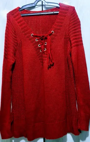 Blusa de Tricô com Amarração no Decote
