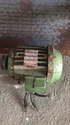 motor trifásico Weg 1cv 1080rpm