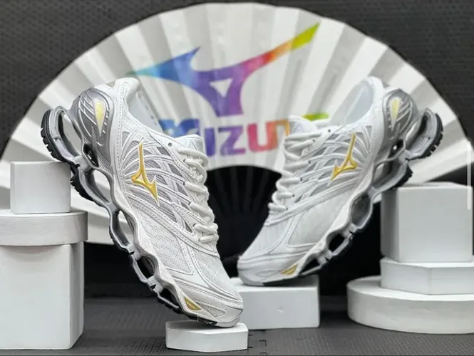 Mizuno Pro 8