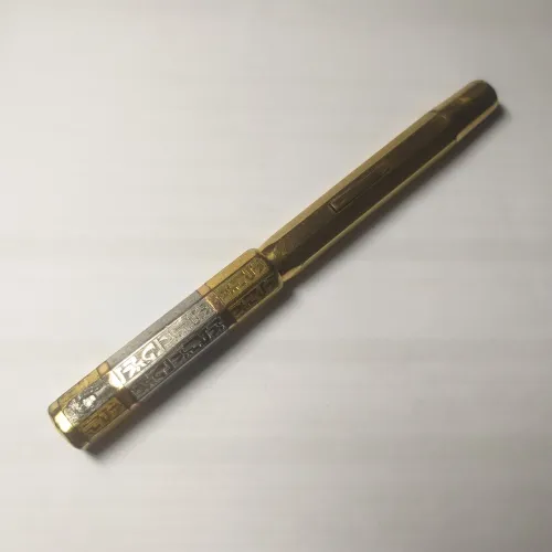 Caneta tinteiro antiga Plaquê de Ouro. 