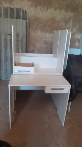 Mesa escrivaninha direto de fábrica wattsap * 