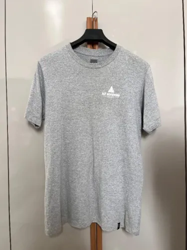 Camiseta HUF