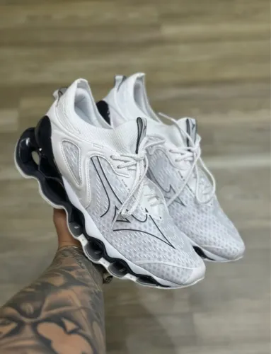 Mizuno Wave Prophecy 14 Vietnã
