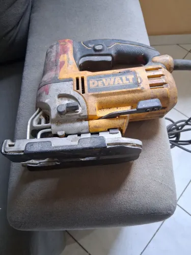 Tico Tico Dewalt DW300 B2 220v arrumar