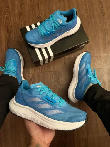Tênis Adidas Duramo - Estilo e Conforto para seus treinos 