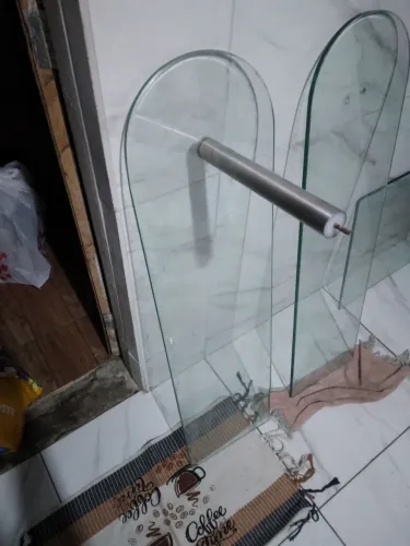 Prateleiras de vidros pra vender rápido