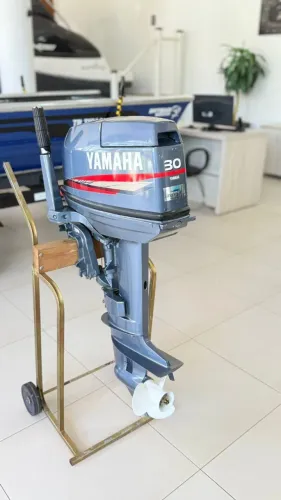 MOTOR DE POPA YAMAHA 30HP