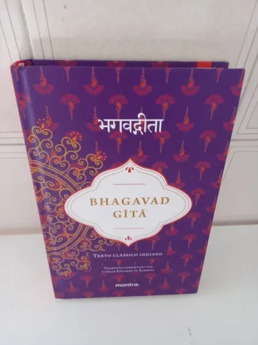 Livro Bhagavad Gita Texto Clássico Indiano sânscrito português