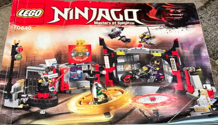 Lego Ninjago Masters of spinjitsu 70640