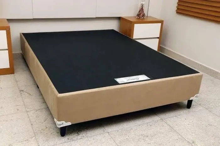 Base de cama box casal , 1 ano de garantia 