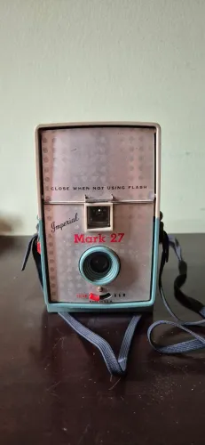 Câmera Imperial Mark 27. 