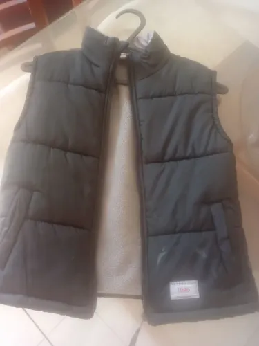 Colete Infantil Preto Acolchoado