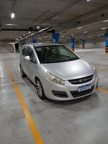 JAC J6 2.0 16V 5P Mec. 2012 7 Lugares