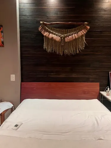 Cabeceira de madeira Tok&Stok