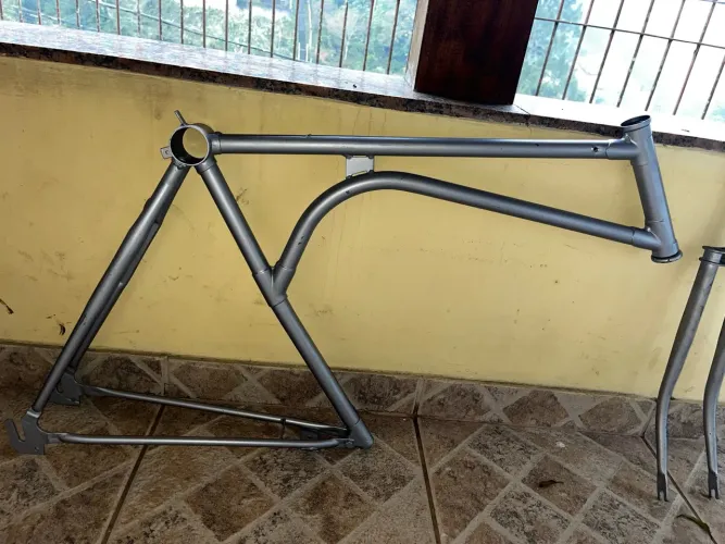 Quadro de bicicleta antigo raro.