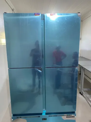 Mini Camara Fria 4 Portas - Novo 