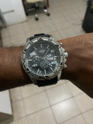Relógio DHP Masculino - Pulseira em Borracha e Detalhes Metálicos - Completo e Funcionando