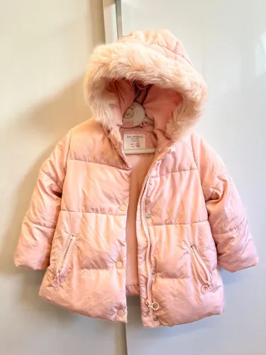 Casaco Zara Infantil Rosa com Capuz 2 a 3 anos