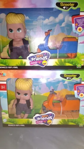Boneca com Scooter Best Friends (Vendo Separado 30 reais cada)