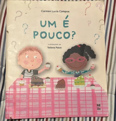 Livro: UM É POUCO, Editora Panda Books