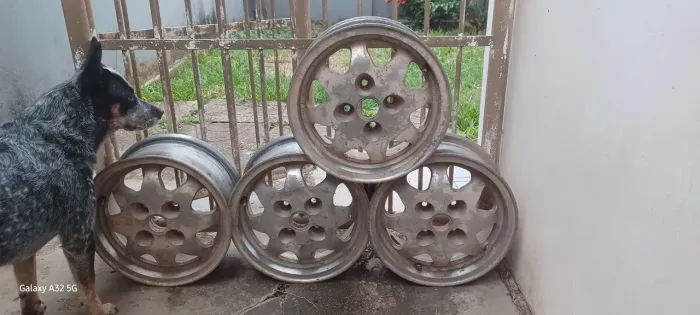Vendo ou troco jogo de Rodas aro 13