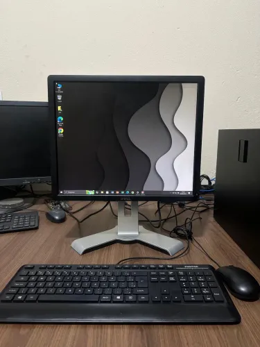 Monitor Dell 19 Polegadas DISPLAYPORT | 3 Meses De Garantia | Seminovo