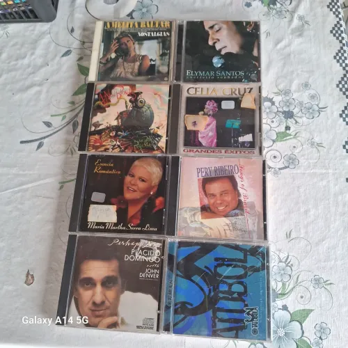 CDs Musicais - Diversos Artistas-45 CDs 