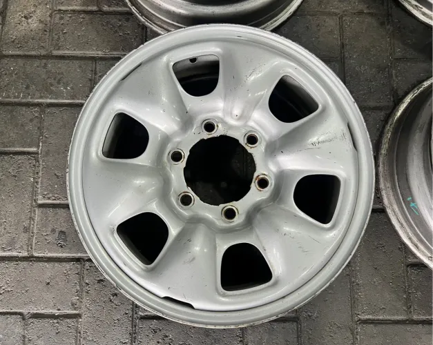 Jogo de Rodas Ferro Hilux Toyota 16 / Roda de Ferro 16 Hilux / Roda Ferro 16 Hilux 