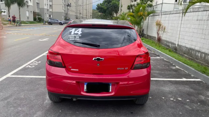 Chevrolet Onix Hatch LT 1.4 8V Flex Power Mec. 4P 2014