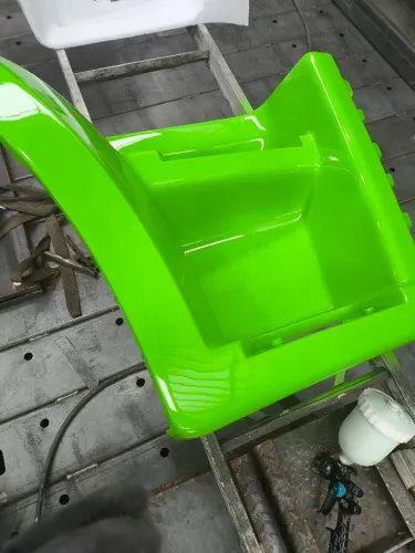 Reparos y pintura geral 