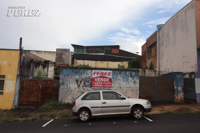 Terreno à venda no centro de Londrina - Av Duque de Caxias