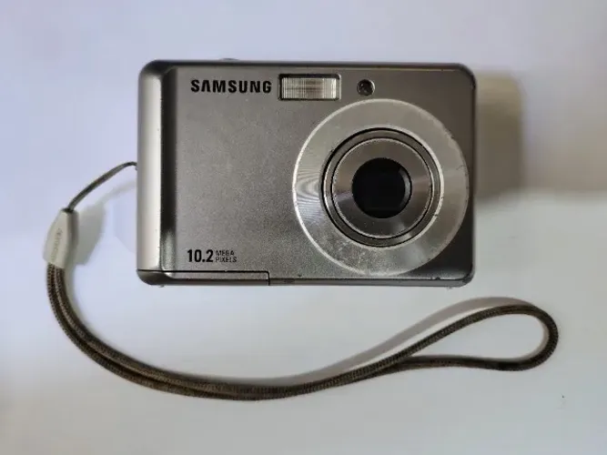 Câmera digital - Samsung ES15 *Ler descrição*